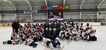 Турнир по хоккею с шайбой